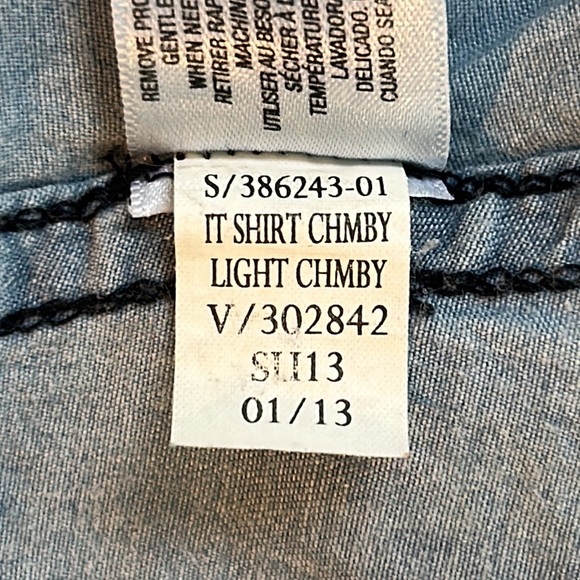 Old Navy button down shirt size medium - Picture 8 of 15